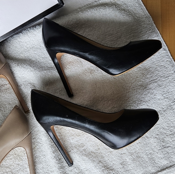 Nine West Two-Tone Pointed Toe Pumps in Black and Taupe size 6.5 - Picture 12 of 14